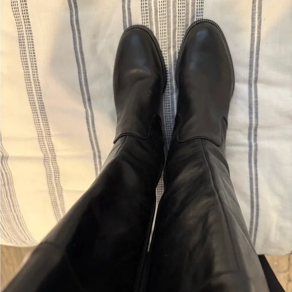 Franco Sarto Black Leather Heeled Boots - Picture 2 of 5